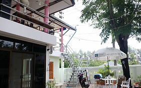 Chomlay Restaurant & Room For Rent